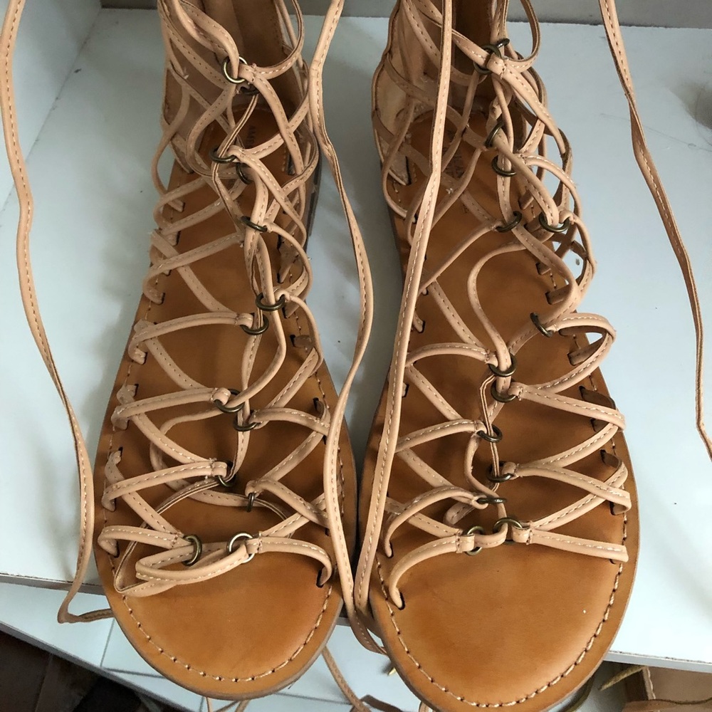 American Eagle Sandals